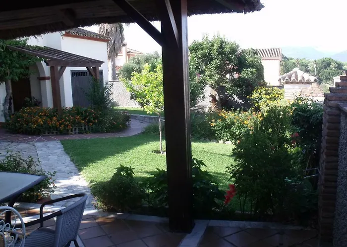 Casa Chalet Las Camelias