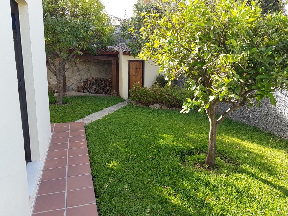 Casa Camelias Los Barrios